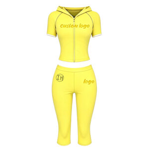 Low Shrink Cotton Spandex Women 2 Piece Tracksuit, Short Sleeve Zip Hoodie Crop Top Capri Pants Skinny Sport Set Custom Logo 3
